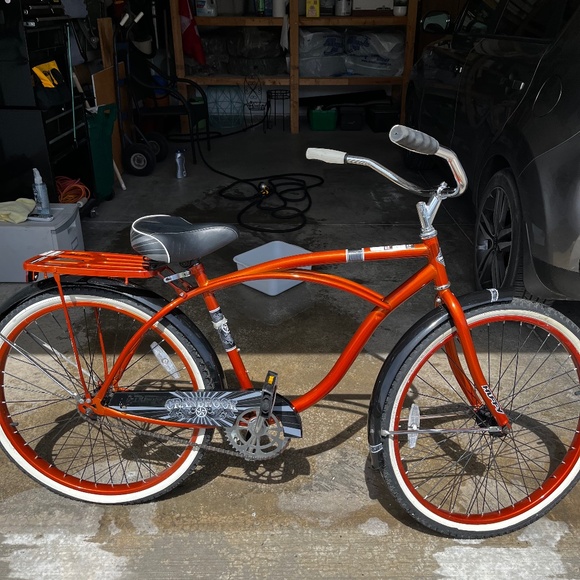 Huffy Ladies Bike - Picture 1 of 2